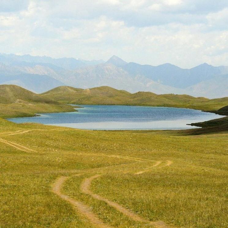 Pamir Nomad Yurt Camp Hotel Kara-Kavak Buitenkant foto